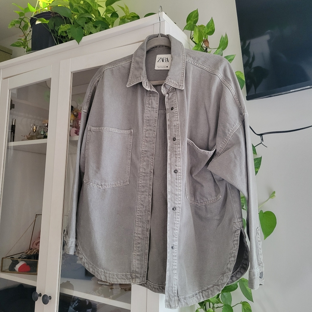 Grey denim shacket